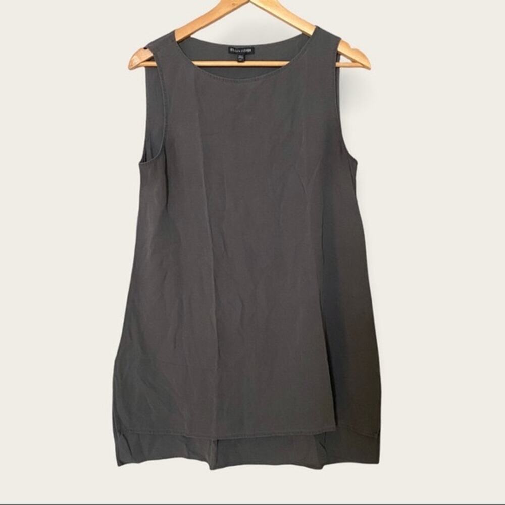Eileen Fisher Versatile Sleeveless Tank Top in Grey, A32